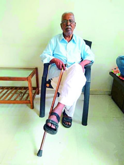 Kabaddi in the village with Bhingri tied to the foot