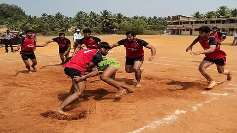 trials of pro kabaddi league in gondia 4 players are selected for state