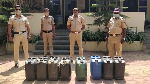 लॉकडाऊन असताना दारू विक्री सुरु; पोलिसांनी...