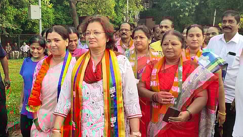 Mukta Tilak will Modified open air gym At vartak Garden and Saras Baug