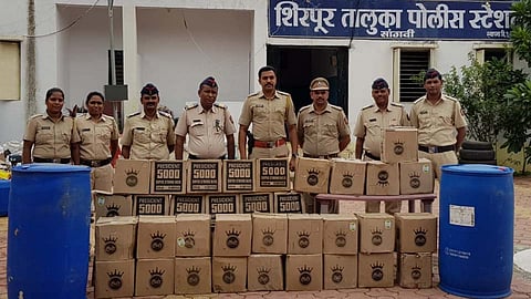 Police-Raid