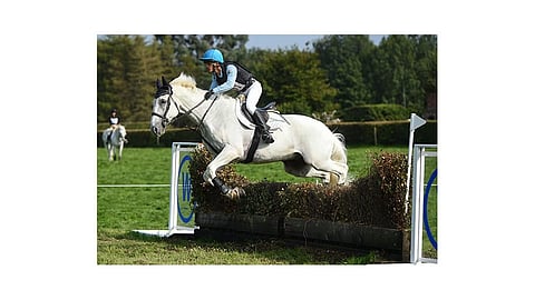 Video : जगात भारी, सातारच्या प्रद्युम्नची घोडे सवारी