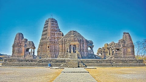 Provision has been made in the state budget for Gondeshwar temple at Sinnar Nashik News