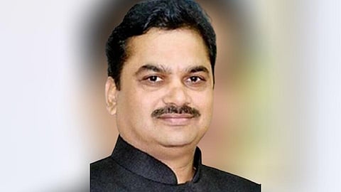 Bharatiya Janata Party office bearers have performed Jagdambas Maha Aarti for former Guardian Minister Prof. Ram Shinde