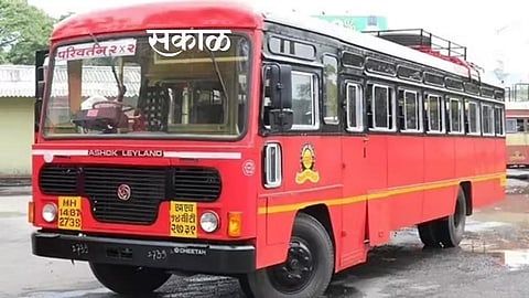 ‘एसटी’चे चाक जागेवरच