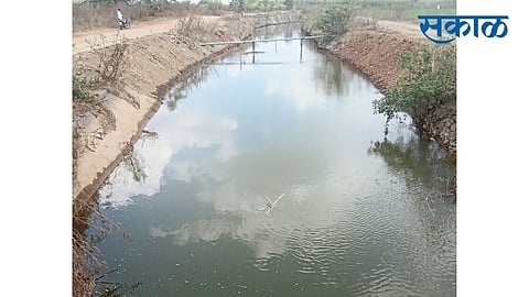 Farmer double shears; Takari started, still no water