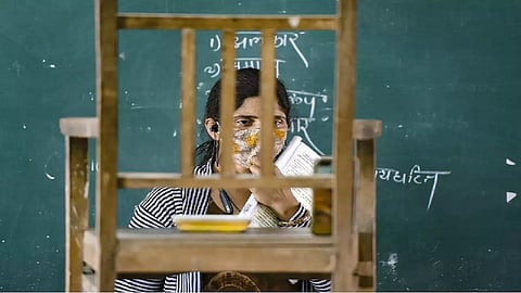 मुंबईतील शिक्षकांना आजपासून ‘वर्क फ्रॉम होम’, अशी केली जाणार कामाची नोंद