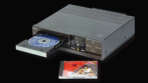 Article in Saptranga about technology