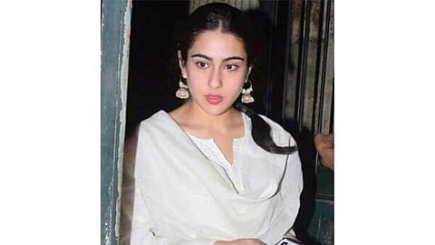 Fan misbehaved with sara ali khan video viral