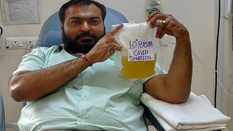 'तो' एकटा ठरला दहा जणांसाठी देवदूत, मुंबईतील एका देवदूताची पॉझिटिव्ह स्टोरी