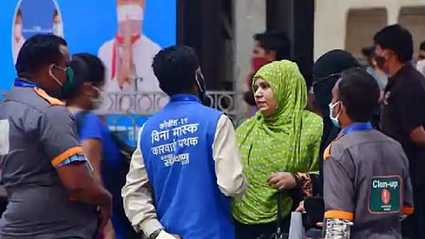 मुंबईकरांनो! मास्क घालायला विसरु नका; फक्त एका दिवसात 46 लाखांची दंड वसुली