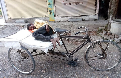 रिक्षेवाला.jpg