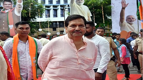 'मुंबईतील कोरोनासंदर्भात तातडीने श्वेतपत्रिका काढा'; मुंबई भाजपची आयुक्तांकडे मागणी