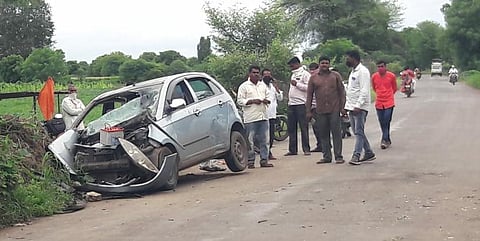 Pickup and car accident near Gondegaon on Shrirampur Puntamba road