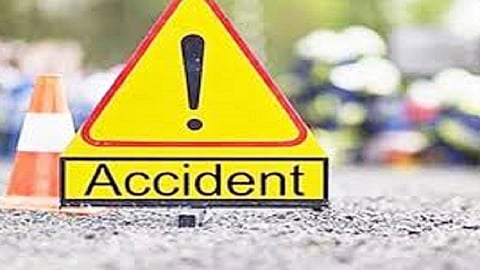 four years child accident in sindhudurg and he dead in accident