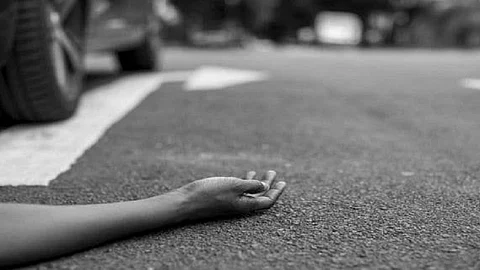 two young men of manrajuri were killed in a truck collision sangli marathi news