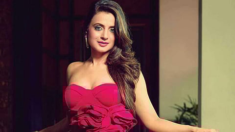 Amisha patel in big boss house