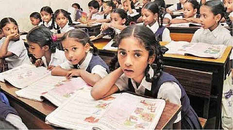 state graduate primary teachers demand to remain decision of link class fifth to primary class