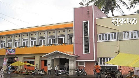 Suspend the Ashta municipality chief officer; The demands of the opposition; will lodge a complaint with the Chief Minister