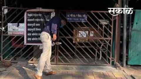 जामनेर पालीकेची कारवाई; मंगलकार्यालय चालकांमधे भरली धडकी ।