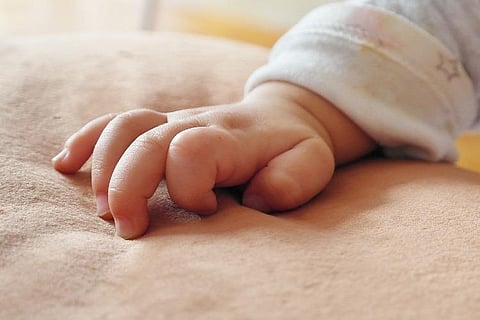 एक वर्षाचा चिमुरडा...मृत्यूच्या दारेतून "कोरोना' फायटरने वाचविले त्याचे प्राण !