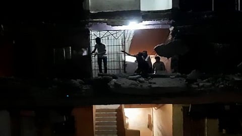 विरारमध्ये इमारतीचा भाग कोसळला; अपघातात 4 वर्षीय मुलीचा मृत्यू