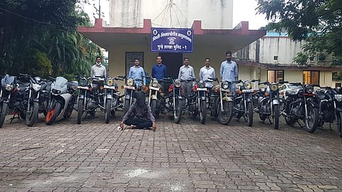 नाशिकचा हाच तो 'बुलेटराजा', जो फेसबुकवरून विकायचा चोरलेल्या गाड्या