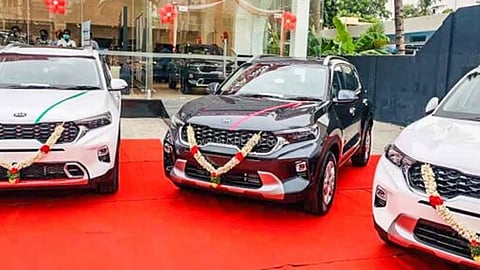 कोरोनाच्या भीतीमुळे मोटारींचा खप वाढला!