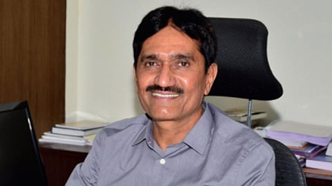 झीरो पेन्डन्सीमुळे 288 मेट्रिक टन रद्दी!