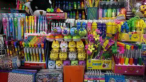 मुंबईमधून होणार चीनवर मोठा ट्रेड सर्जिकल स्ट्राईक; आयात १ लाख कोटींनी कमी करण्याचा निर्णय