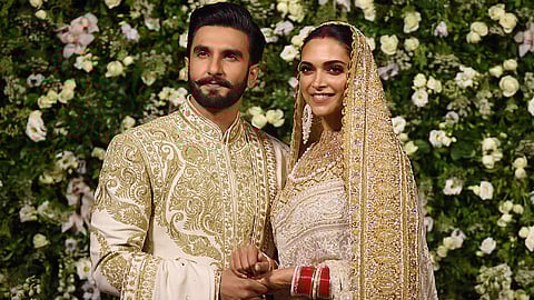 'दीपवीर'च्या मुंबईतील रिसेप्शनला गोल्डन साज