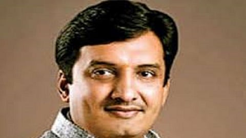 BJP state executive member and former MP Dhananjay Mahadik demand for Make Hasan Mushrif the Guardian Minister