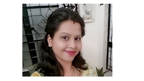 Persecution of a female doctor for fifty lakhs