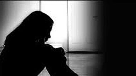 Rape of minor girl latest marathi news