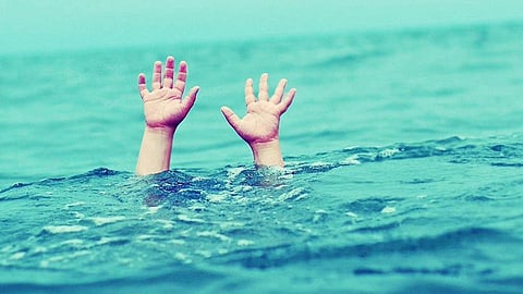 drown.