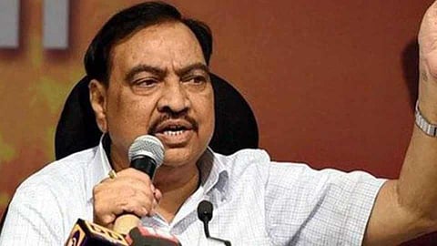 चंद्रकांत पाटील का म्हणतायत, "नाथाभाऊंनी आम्हाला दोन थोबाडीत माराव्या"