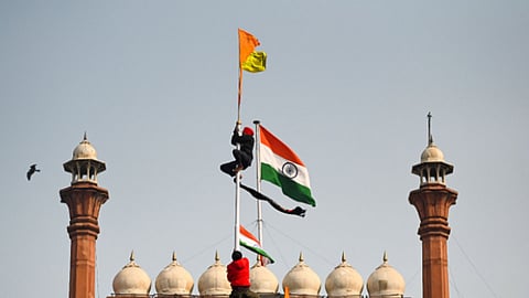 'तिरंग्याचा अपमान कधीच सहन केला जाणार नाही; दोषींवर कठोर कारवाई करणार'