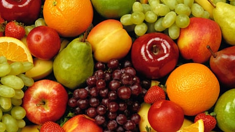 घाऊक बाजारात फळे महागली