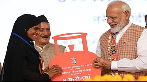 cag report on ujjwala yojana raises questions on scheme pm narender modi Photo Source : NDTV.com