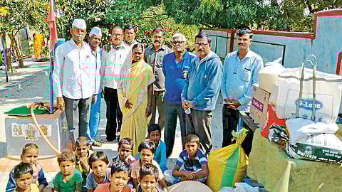 तीस वर्षांपासून जगण्याची लढाई लढणाऱ्या अनाथांना 'चैतन्य'चा आधार