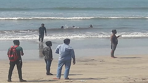 Tourist drowning incident case ratnagiri