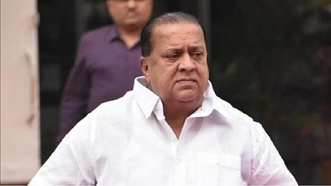 हसन मुश्रीफ यांच्या बंगल्यात घुसलेल्या संगणक परिचालकांवर लाठी हल्ला, विरोधकांकडून संताप व्यक्त