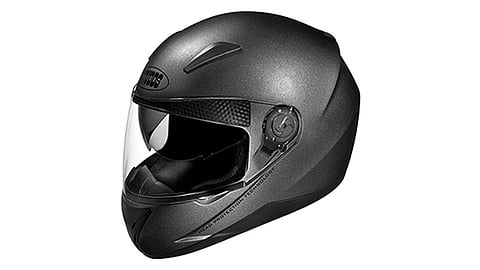 दहा रुपये द्या आणि हेल्मेट घ्या! काही तरुणांकडून युक्ती