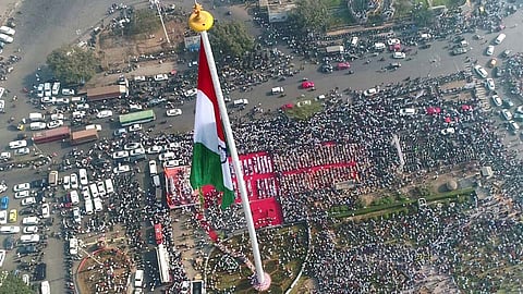 'या' कारणामुळे निगडीतील उंच ध्वज फडकणार नाही!