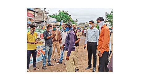 Dhadak campaign in Kadegaon; 10 thousand fines recovered