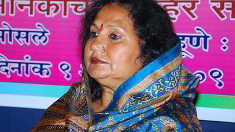 राजमातांचे वकीलपत्र मागे घे, अन्यथा संपवू : दाेघांची धमकी