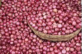 The onion auction was closed in this market committee