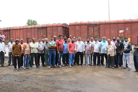 Fertilizer transport in railway carriages in Kolhapur was closed today