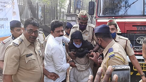 four members attempt suicide in collector office kolhapur