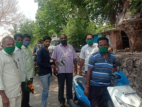 In this village those who do not use masks are being respected